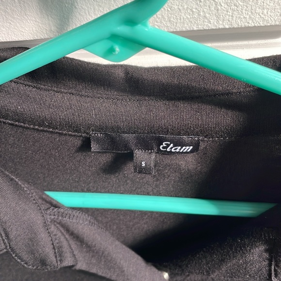 Cropped polo shirt from Paris France - Picture 2 of 3